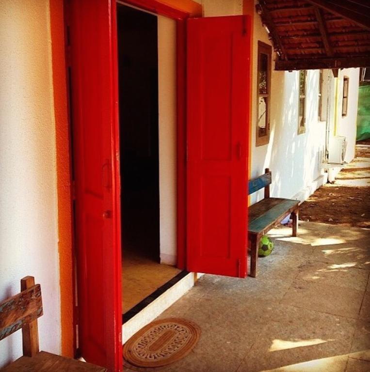 Red Door Hostel Andzsuna Kültér fotó