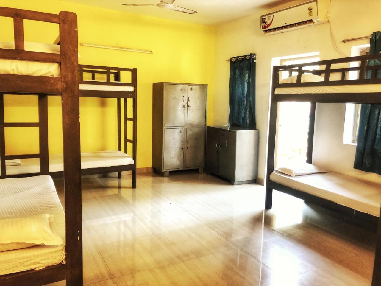 Red Door Hostel Andzsuna Kültér fotó