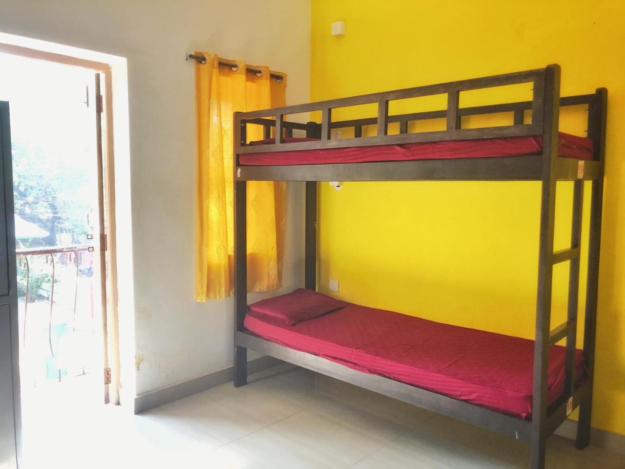 Red Door Hostel Andzsuna Kültér fotó