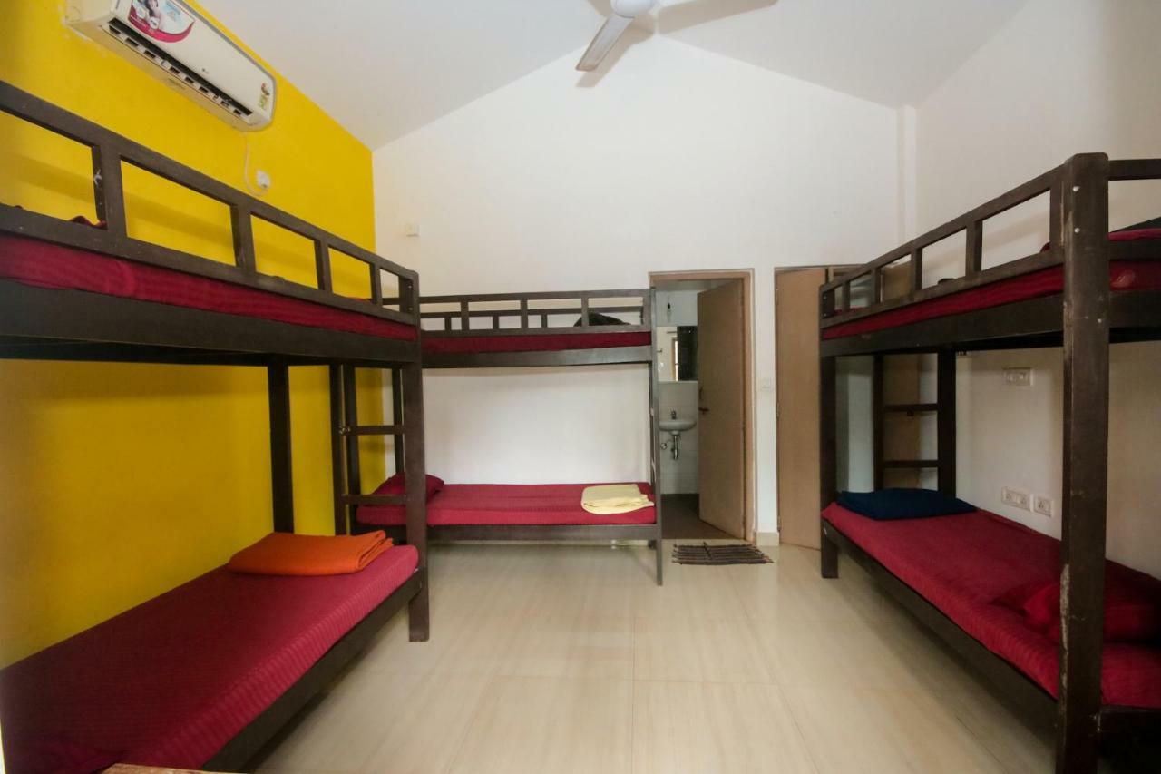 Red Door Hostel Andzsuna Kültér fotó